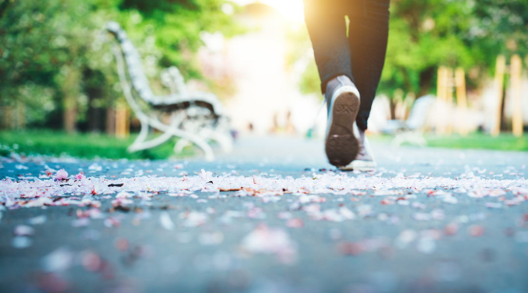 El arte de mirarse con amabilidad. Cuando mirarte es volver a ti y no juzgarte